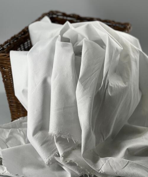 White Cotton/Spandex Stretch Broadcloth Shirting - SKU 7434 #U165 - shirting fabrics fabric by LongLing